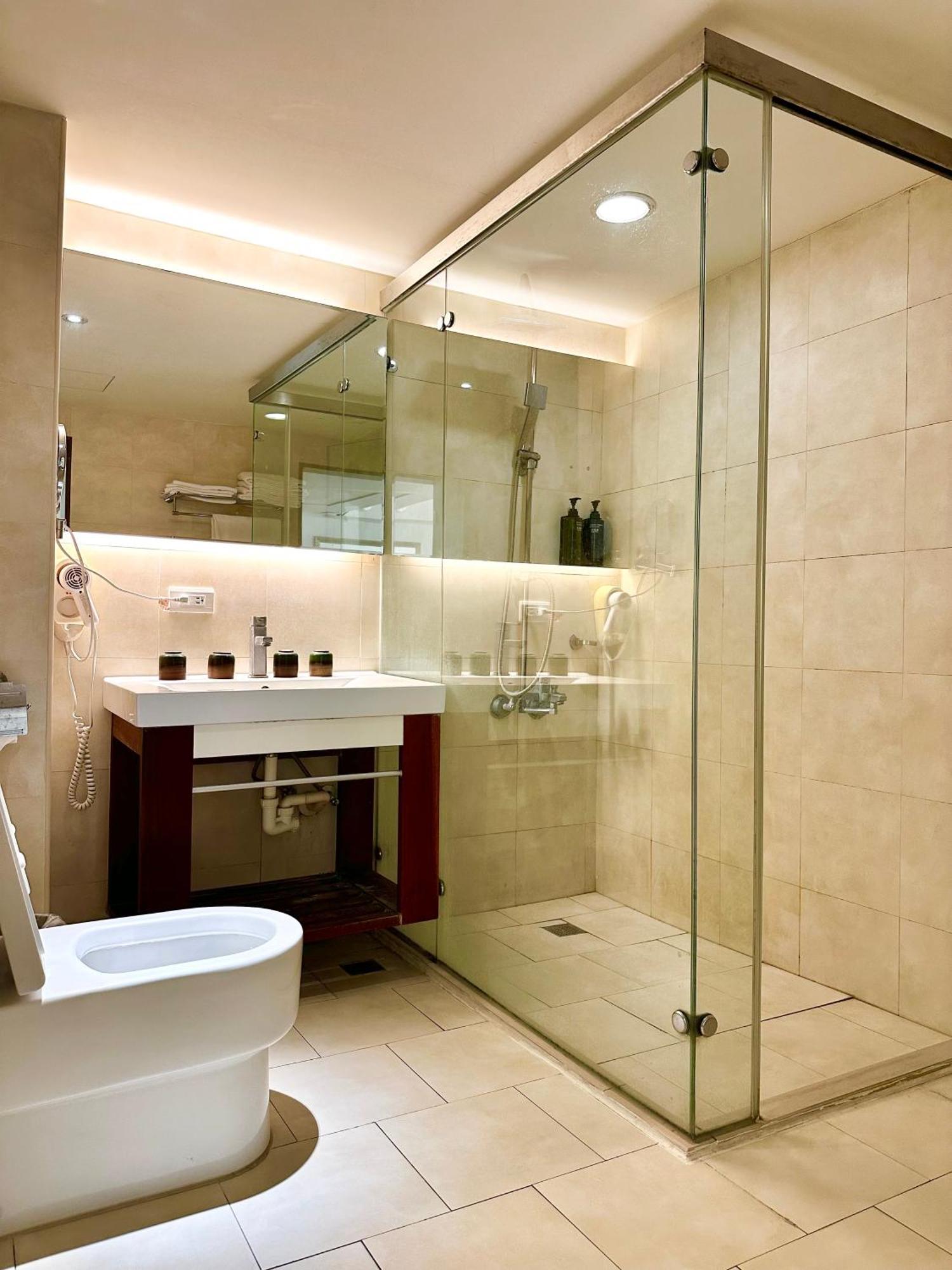 Taitung Bali Suites Hotel Exterior foto